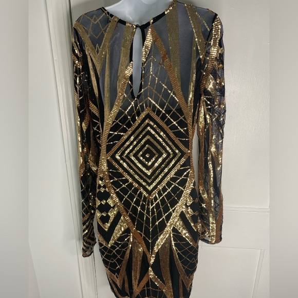 Lilian NWT Elegant Black and Gold Sequin Dress - Picture 9 of 11